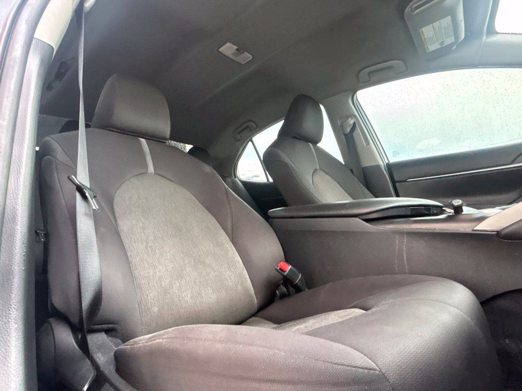 Used 2022 Toyota Camry LE FWD image 25