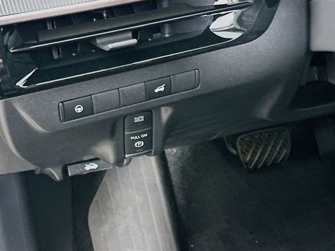 New 2026 Nissan Murano SV AWD/4WD image 15