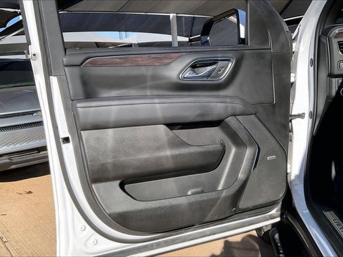 Certified 2023 Chevrolet Tahoe Z71 w/ Luxury Package image 20