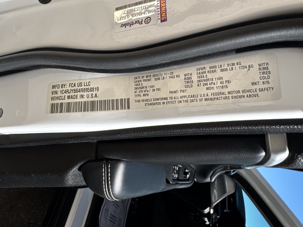Used 2024 Jeep Grand Cherokee Limited 4xe AWD/4WD image 24