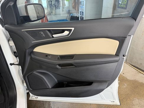 Certified 2023 Ford Edge SEL w/ Convenience Package AWD/4WD image 26