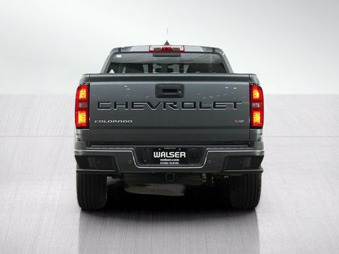Used 2022 Chevrolet Colorado Z71 AWD/4WD image 4