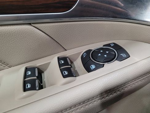 Used 2018 Ford Explorer Limited w/ Equipment Group 301A AWD/4WD image 27
