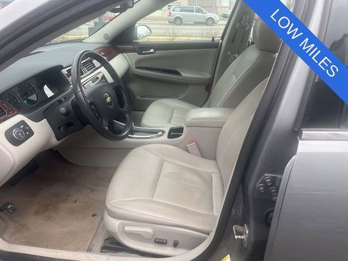 Used 2008 Chevrolet Impala LTZ image 9
