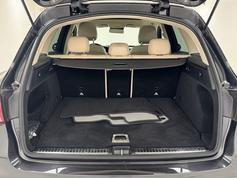 Used 2022 Mercedes-Benz GLC 300 4MATIC image 38