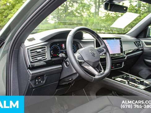 Used 2026 Volkswagen Atlas Cross Sport SE FWD image 22