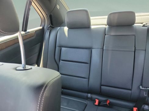Used 2016 Mercedes-Benz E 350 4MATIC Sedan image 8