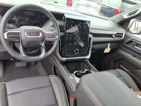 New 2026 GMC Yukon Elevation AWD/4WD image 16