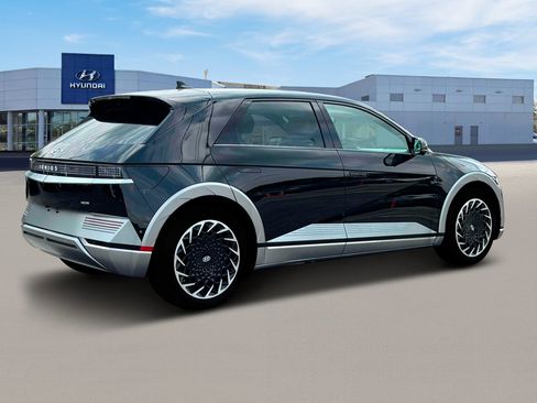 New 2024 Hyundai Ioniq 5 Limited image 8