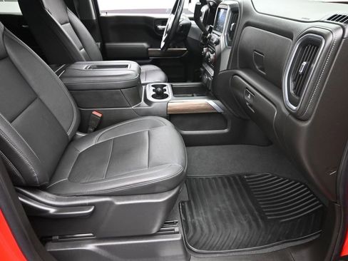 Used 2021 Chevrolet Silverado 1500 RST w/ Convenience Package II AWD/4WD image 7