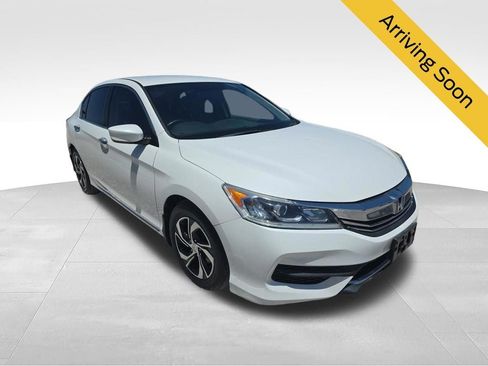 Used 2017 Honda Accord LX image 1