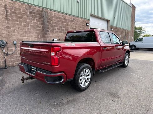 Used 2020 Chevrolet Silverado 1500 Custom w/ Custom Value Package AWD/4WD image 9