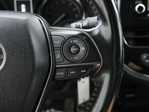 Used 2021 Toyota Camry SE image 18