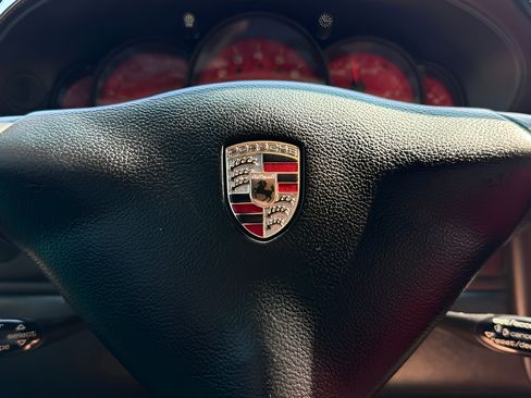 Used 2004 Porsche 911 Carrera RWD image 37