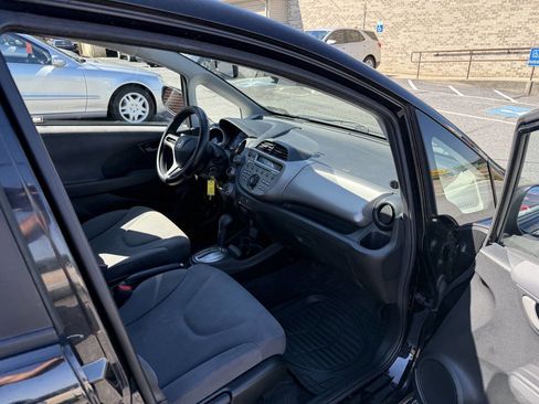Used 2011 Honda Fit image 20