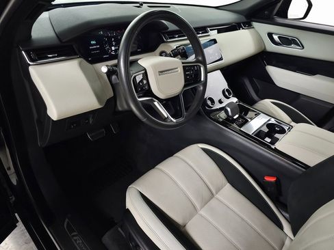 Used 2023 Land Rover Range Rover Velar R-Dynamic S image 16