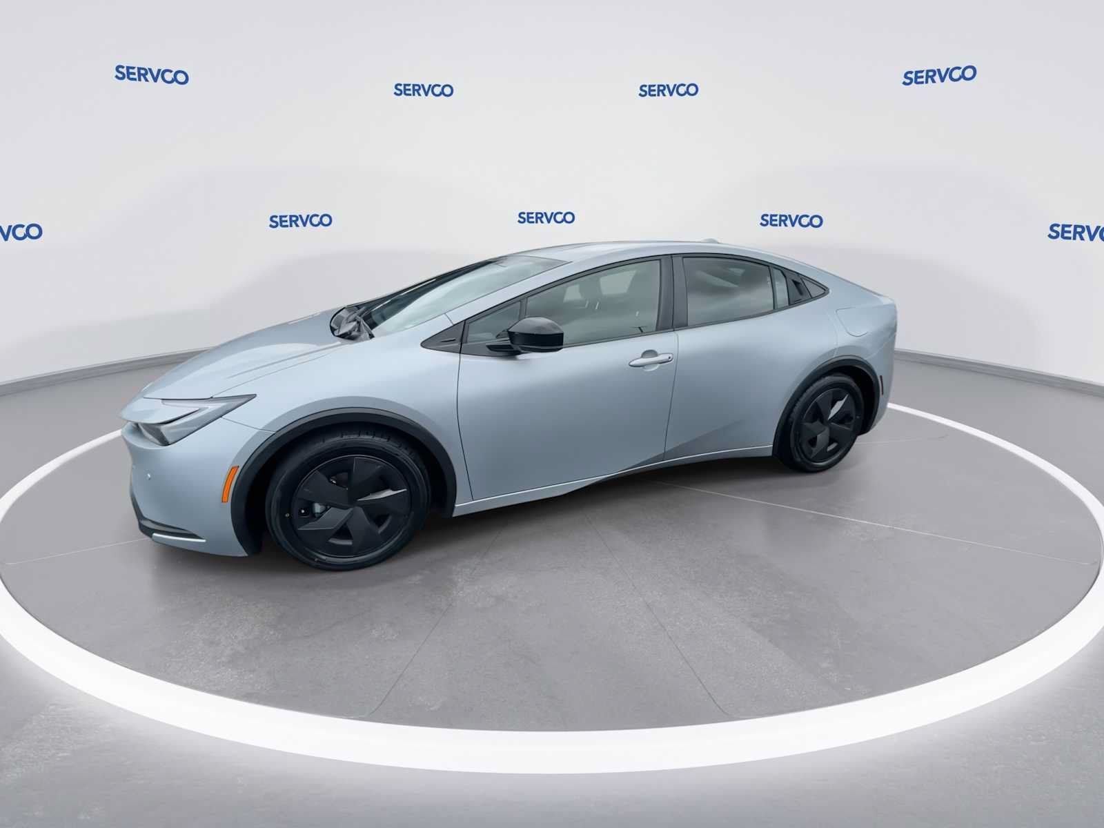 Used 2024 Toyota Prius LE FWD image 4