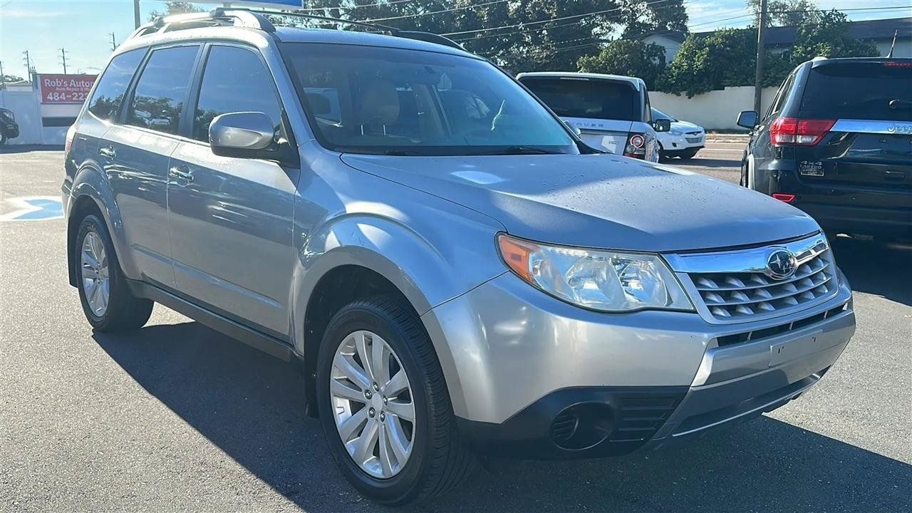 Used 2011 Subaru Forester 2.5X Premium AWD/4WD image 4