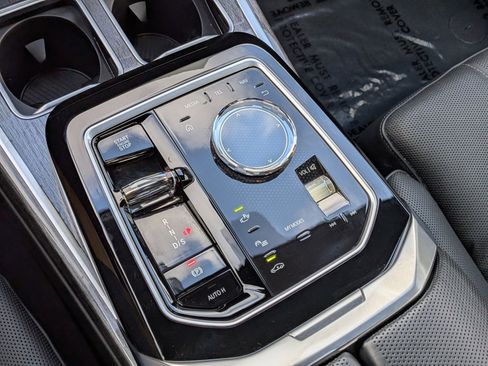 Used 2025 BMW 740i 740i image 12