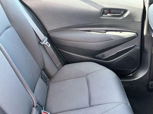 Used 2025 Toyota Corolla LE FWD image 11