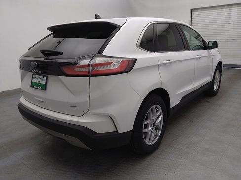 Used 2023 Ford Edge SEL image 9