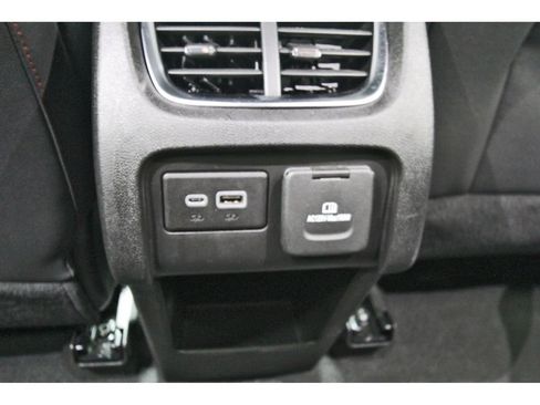 Used 2025 Chevrolet Blazer RS FWD image 11