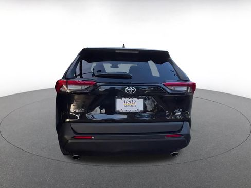 Used 2025 Toyota RAV4 XLE image 12