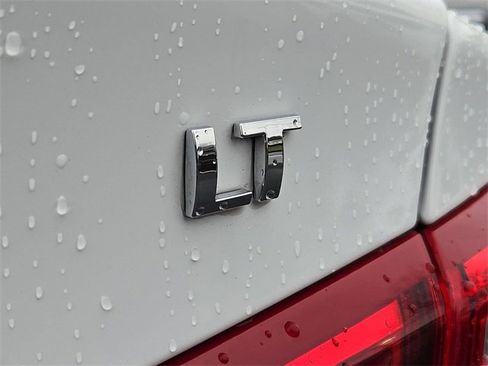 Used 2025 Chevrolet Malibu LT image 31