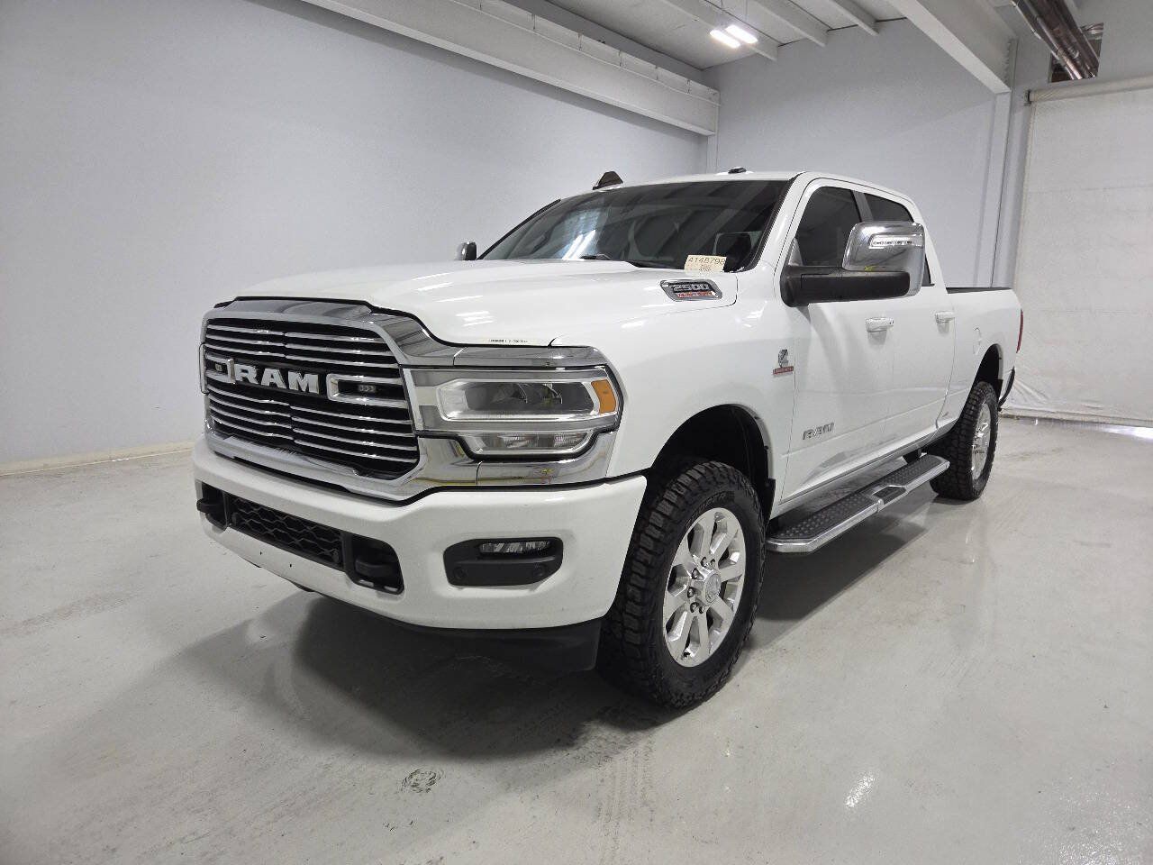 Used 2023 RAM 2500 Laramie AWD/4WD image 5