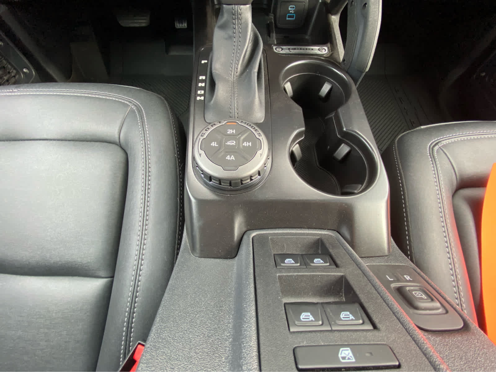 Used 2025 Ford Bronco Badlands AWD/4WD image 27