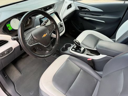 Used 2018 Chevrolet Bolt Premier w/ Driver Confidence II Package FWD image 15
