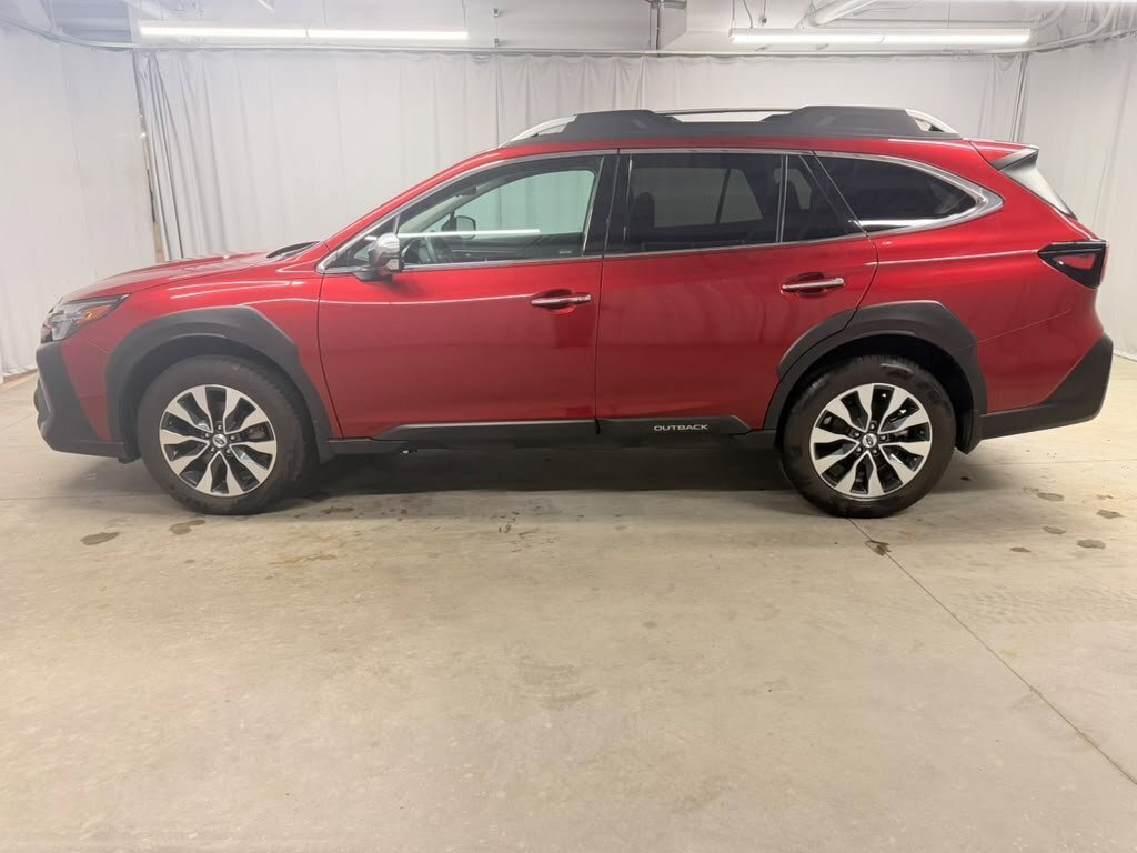 Used 2024 Subaru Outback Touring XT AWD/4WD image 9