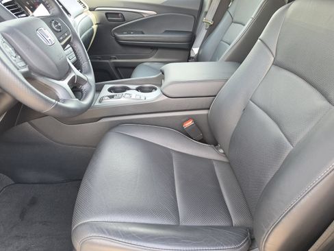 Used 2024 Honda Passport EX-L image 12