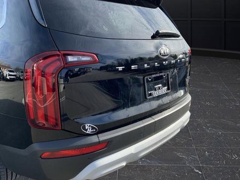 Used 2020 Kia Telluride LX image 39