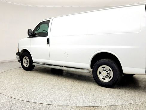 Used 2020 Chevrolet Express 2500 w/ Driver Convenience Package image 7
