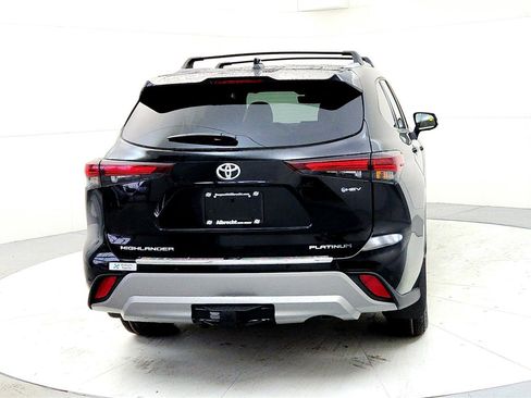 New 2026 Toyota Highlander Platinum AWD/4WD image 5