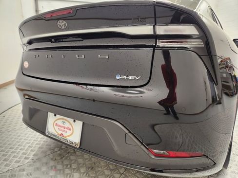 New 2026 Toyota Prius Plug-In Hybrid image 24