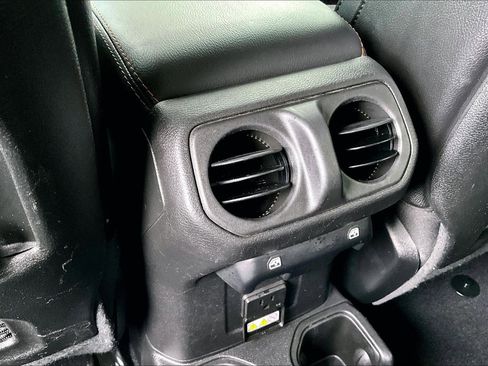 Used 2023 Jeep Gladiator Mojave w/ Trailer Tow Package image 33