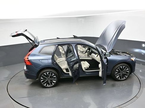 New 2026 Volvo XC60 B5 Ultra w/ Protection Package Premier AWD/4WD image 50