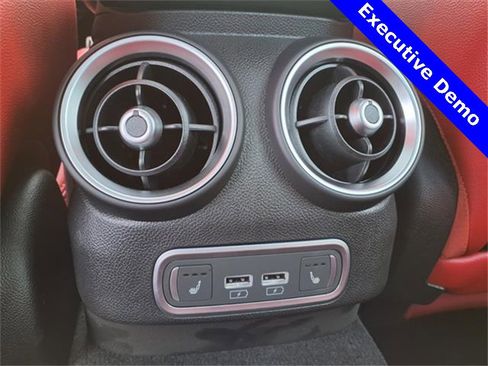 New 2025 Alfa Romeo Giulia Veloce w/ Veloce Package Rwd image 12