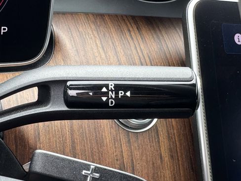 Used 2025 Mercedes-Benz C 300 4MATIC Sedan image 22