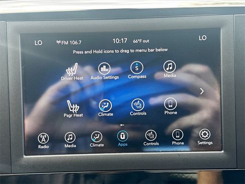 Used 2018 Chrysler Pacifica Touring-L image 15