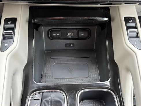 Used 2021 Kia Telluride EX w/ EX Premium Package AWD/4WD image 19