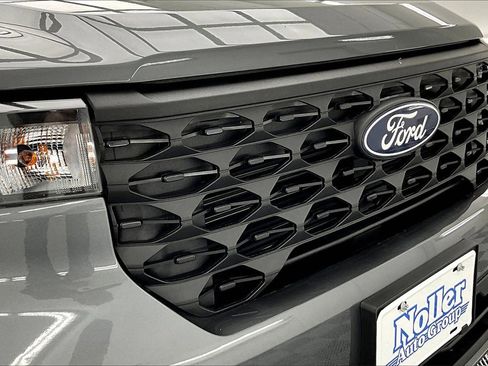 Used 2025 Ford Maverick XLT w/ Equipment Group 302A image 29