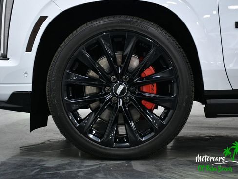 Used 2026 Cadillac Escalade V w/ LPO, ONYX Package image 69