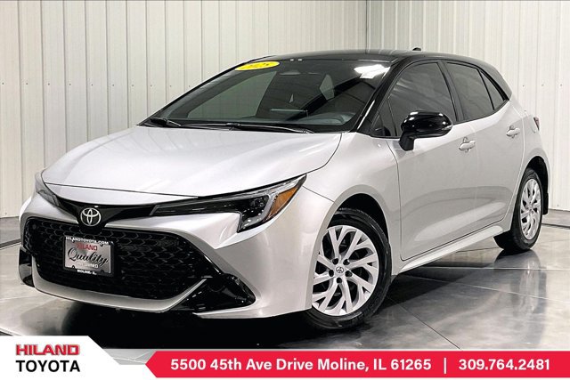 Used 2025 Toyota Corolla SE FWD image 1