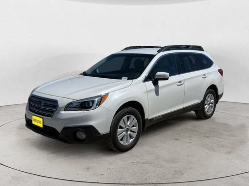 Used 2016 Subaru Outback 2.5i Premium AWD/4WD image 1