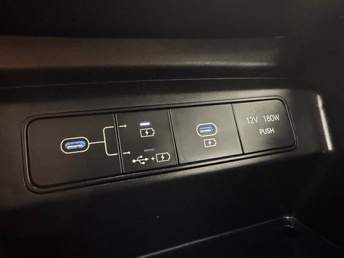Used 2025 Hyundai Tucson SE FWD image 26