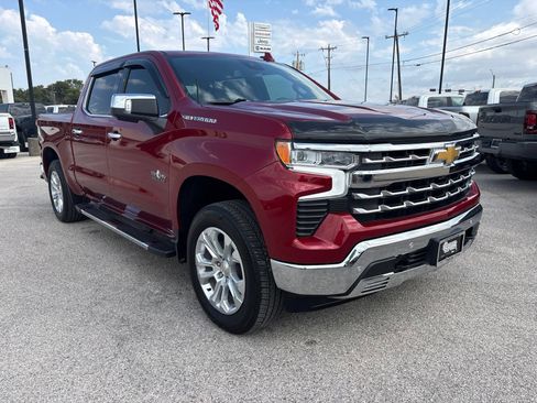 Used 2024 Chevrolet Silverado 1500 LTZ w/ LTZ Convenience Package II RWD image 7