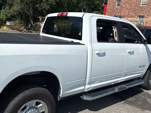 Used 2020 RAM 2500 Big Horn AWD/4WD image 9